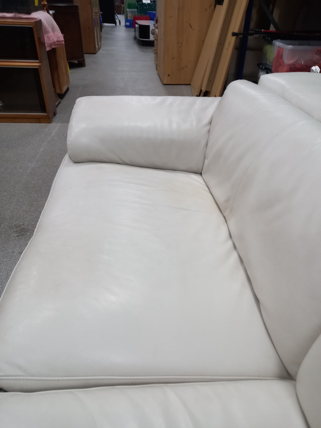 DFS Caldo leather power recliner sofa (08072612)