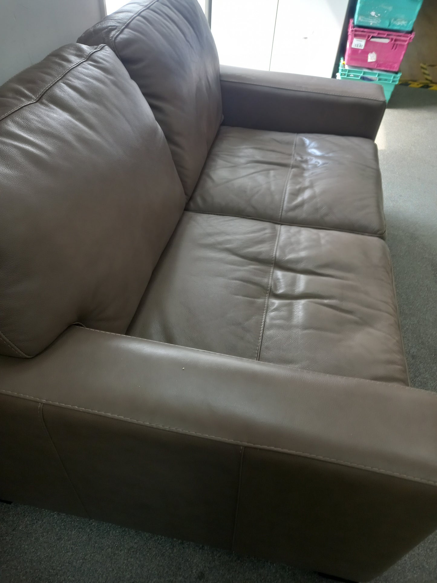2Person Leather Sofa *190807)