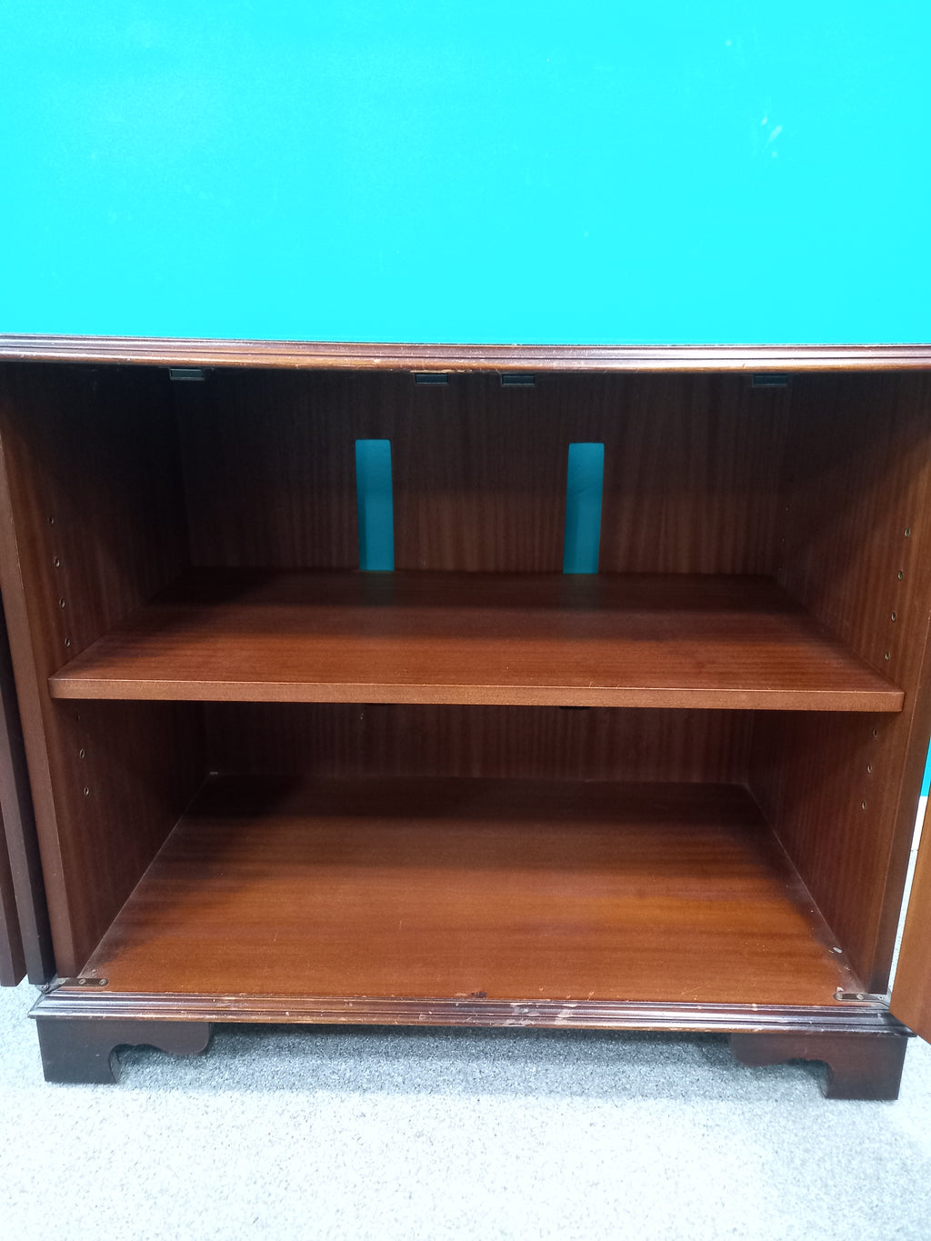 Cupboard (03062604