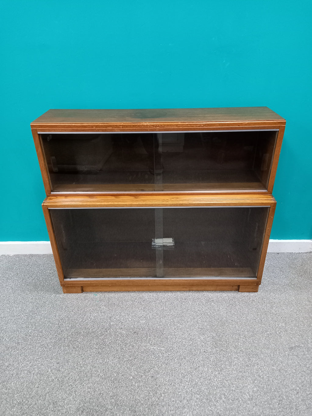 Display Cabinet (26052601)