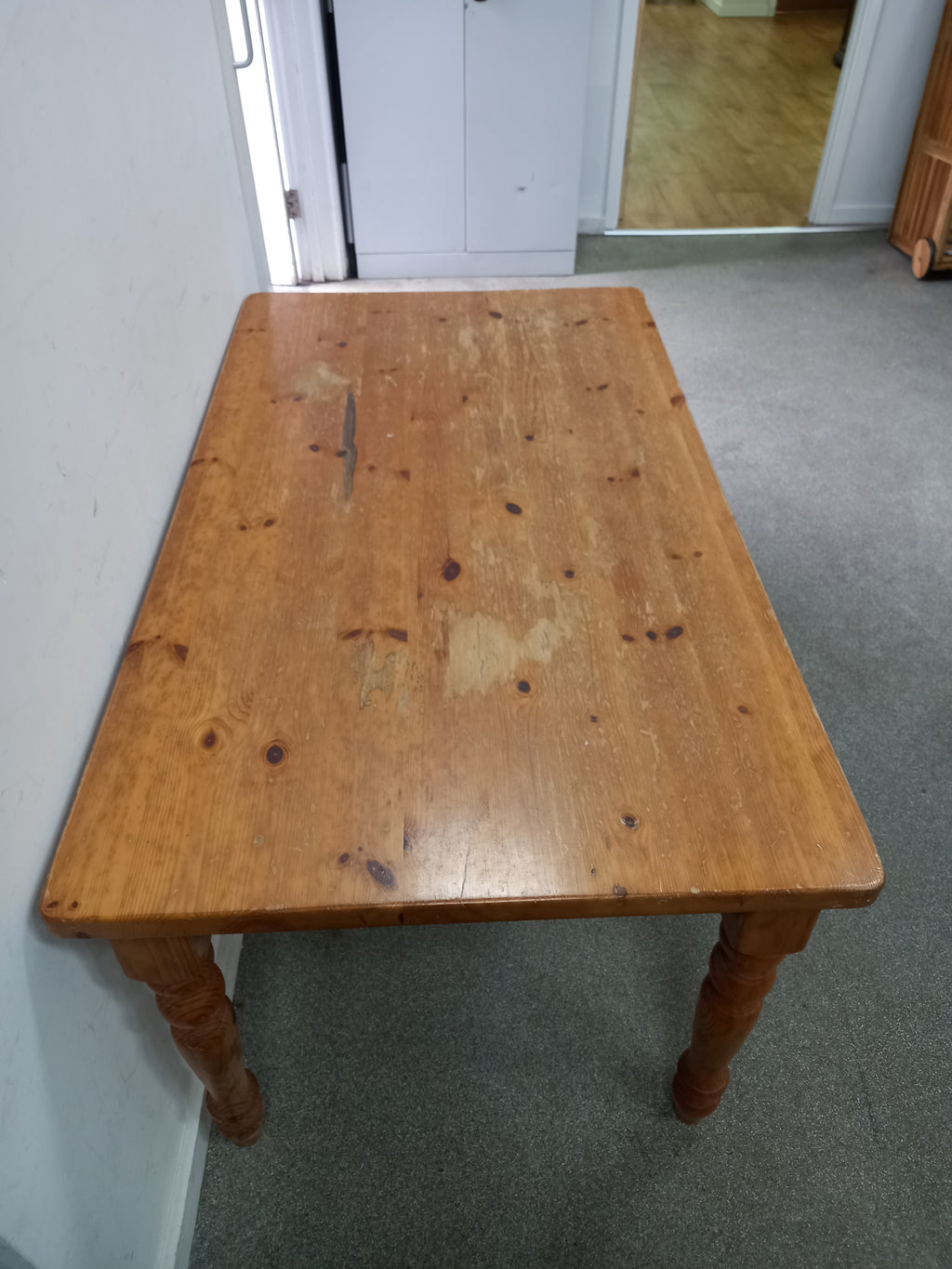 Kitchen Table (09022603)