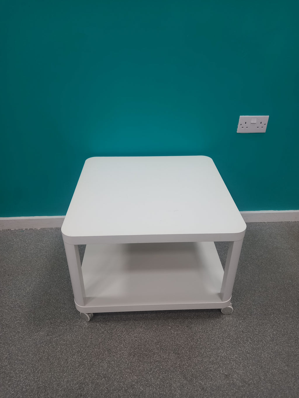 Modern Coffee Table (01062603)