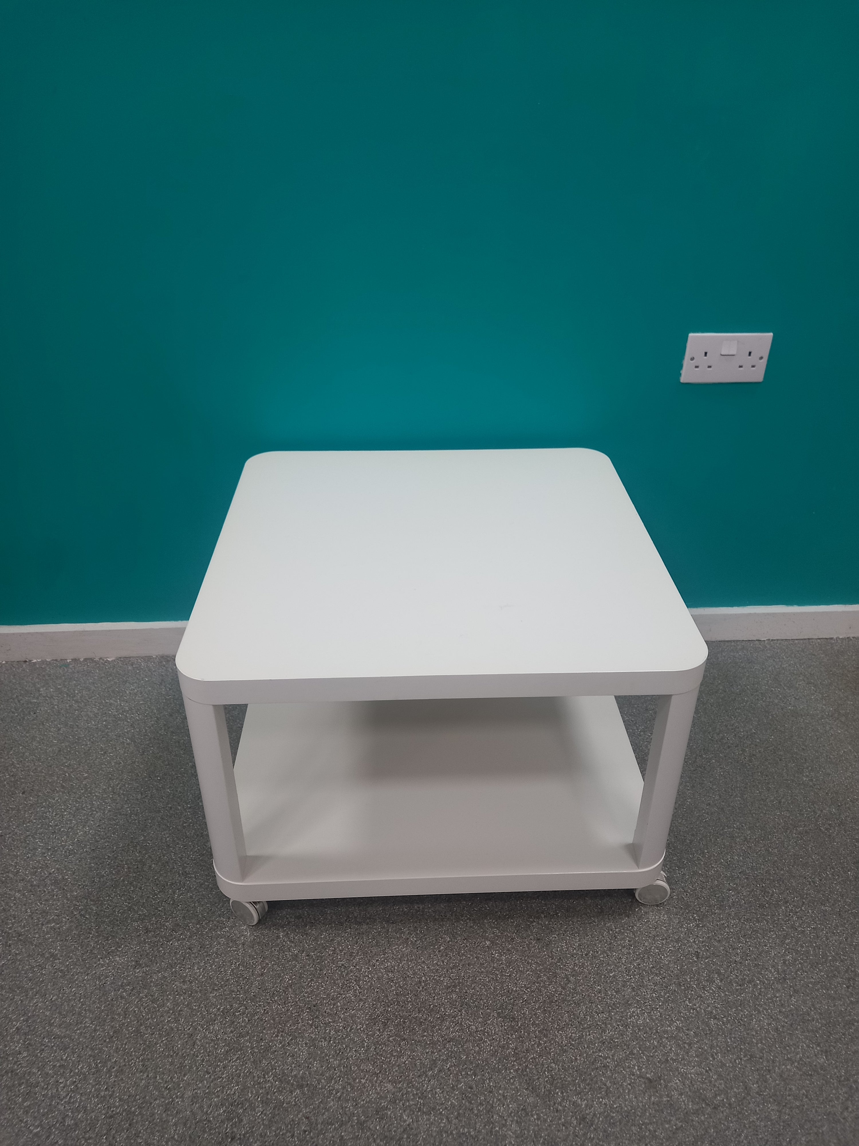 Modern Coffee Table (01062603)