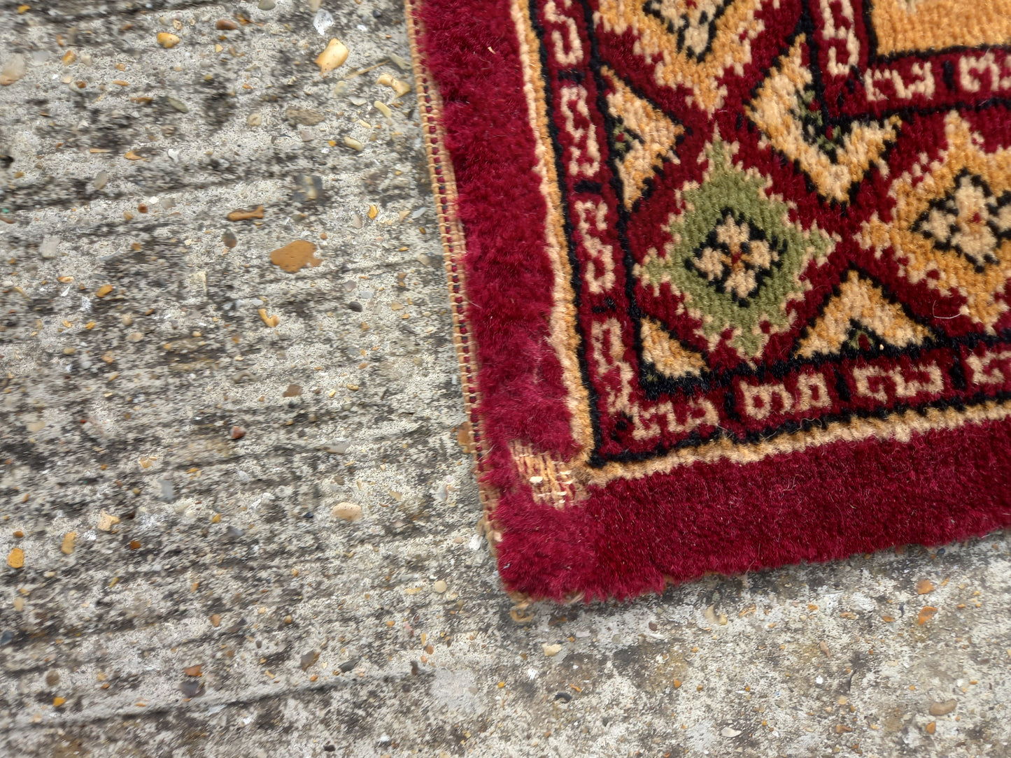 Rug (200804)