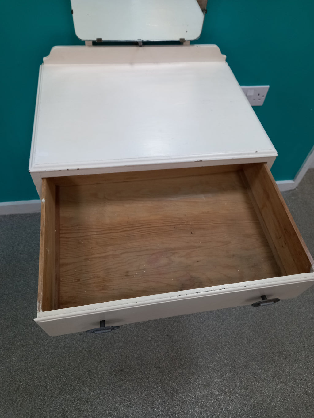 Dressing Table Project (16042604)