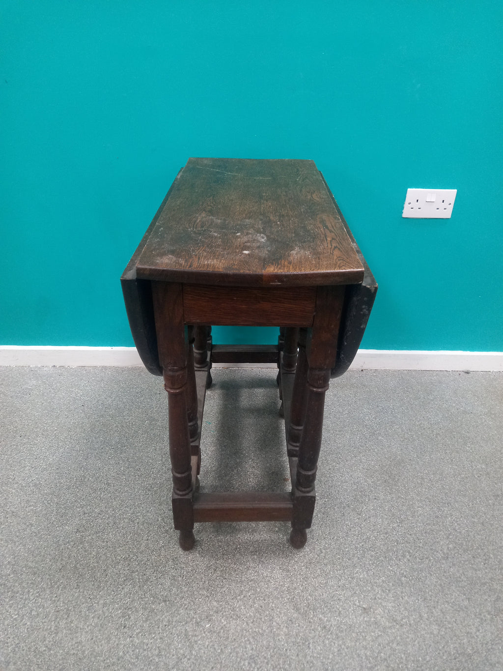 Dropleaf Table (11062603)