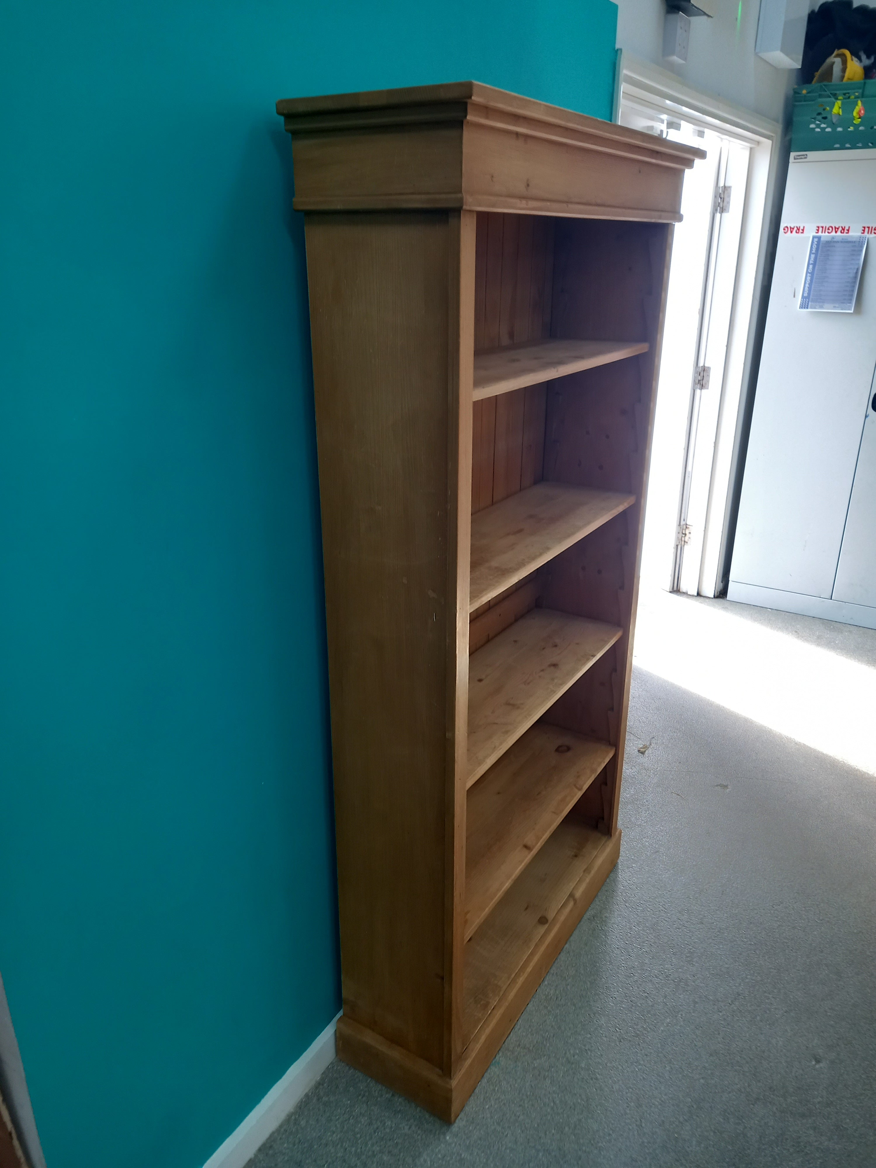 Bookcase (22072601)