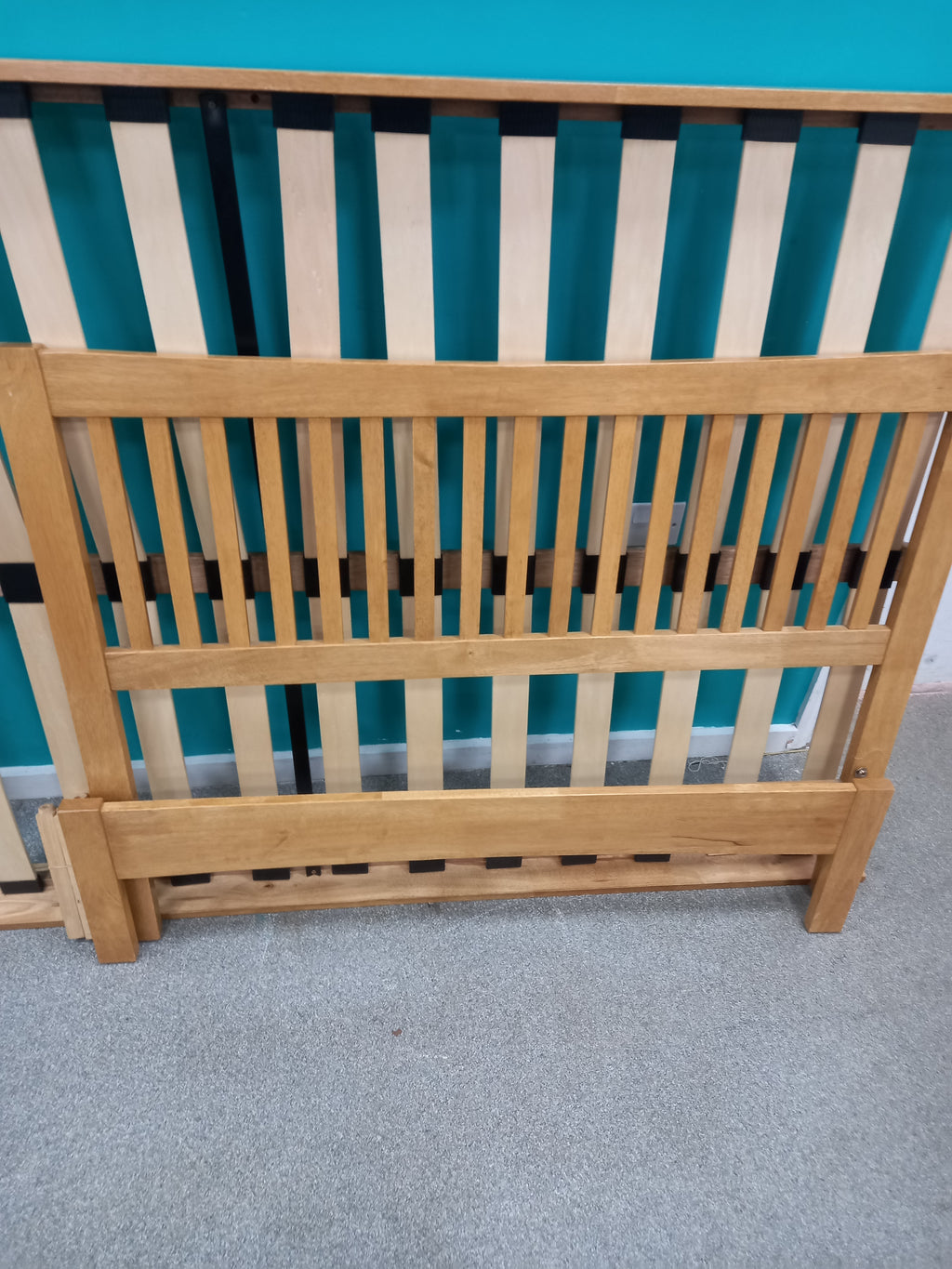 Small Double Bed with Mattress (10072608)