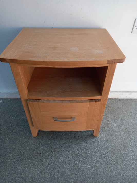 Bedside Table (101002) ga3607 site c