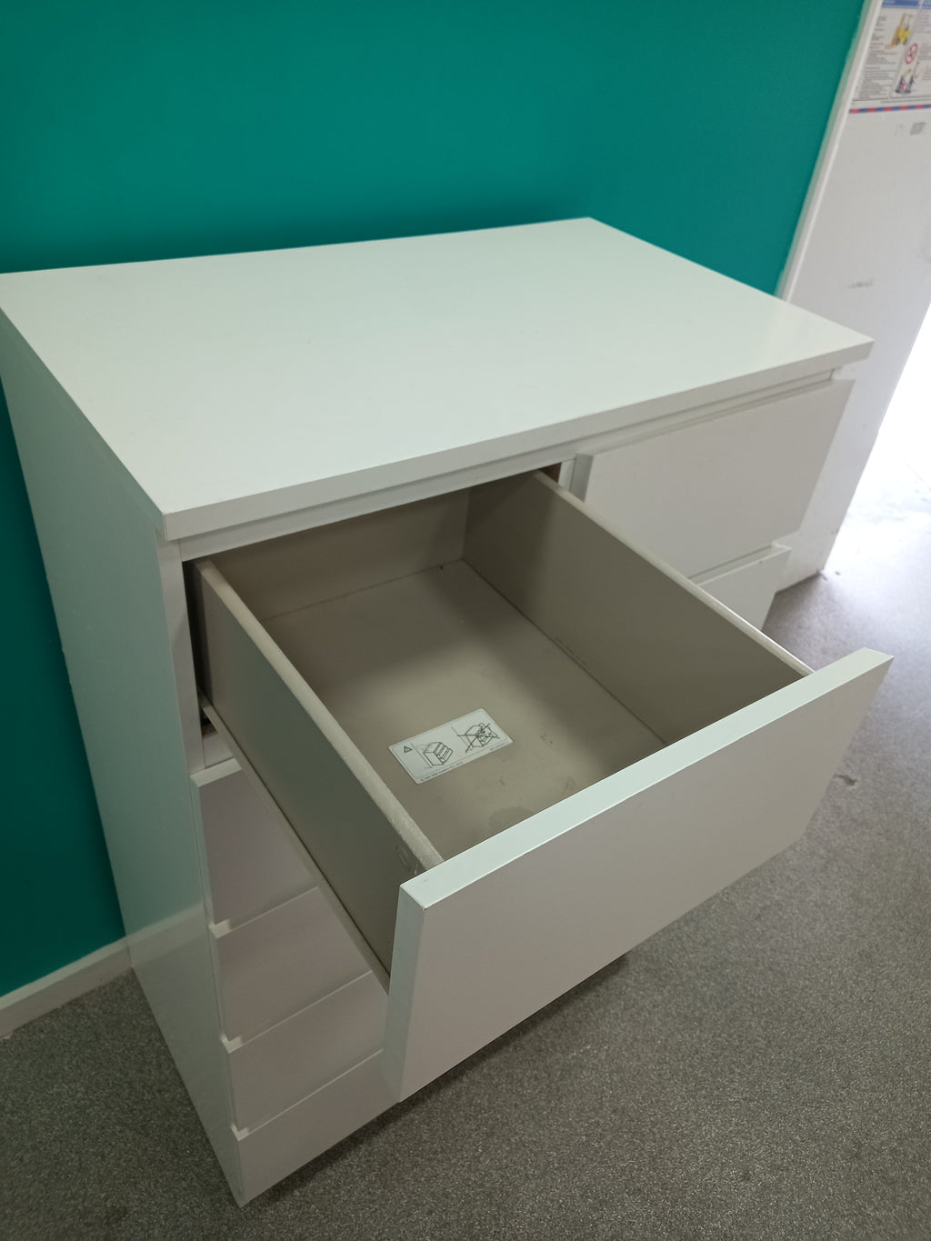 Chest Of Drawers (03082601)