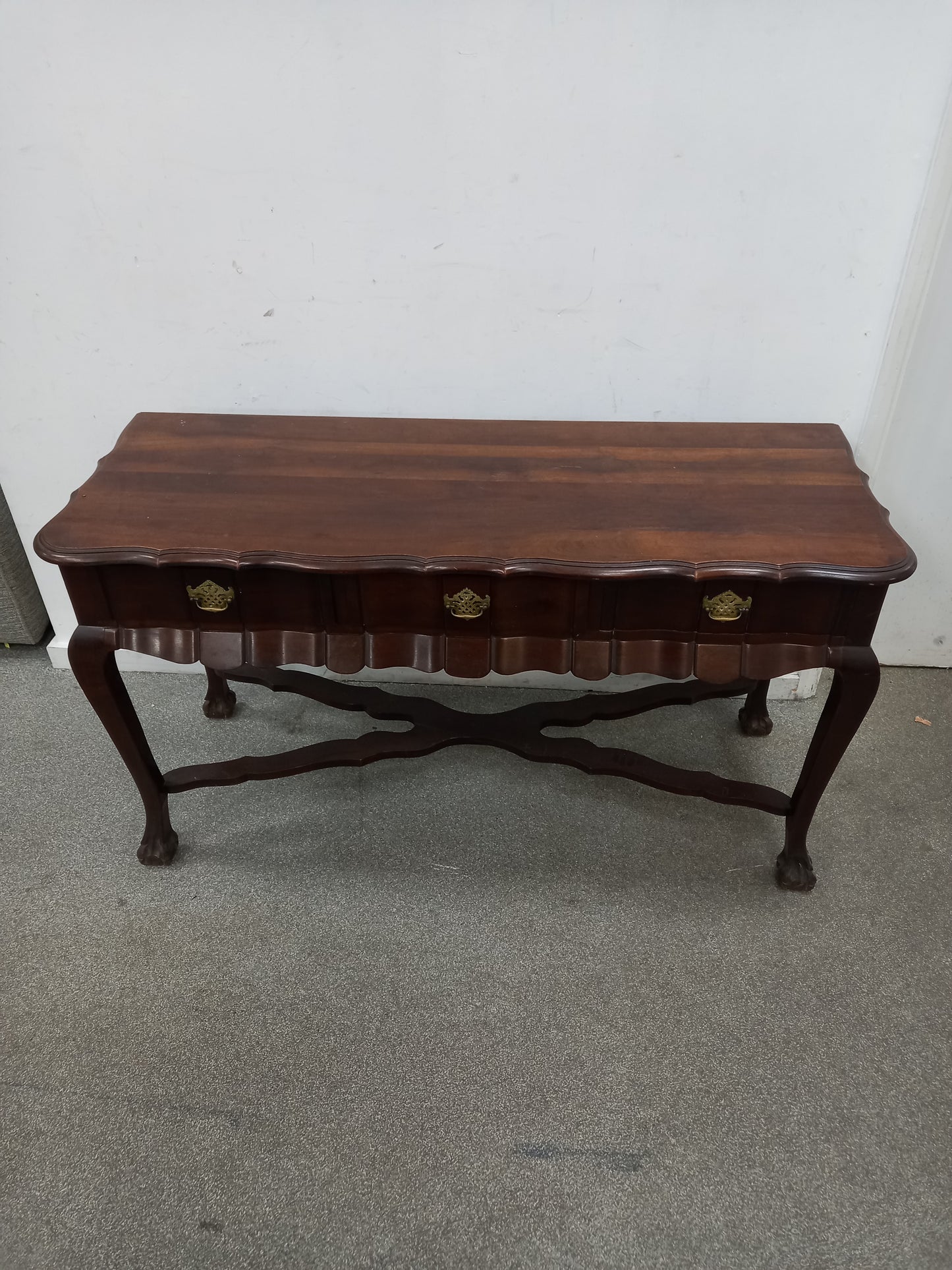 Sideboard Table (130801)