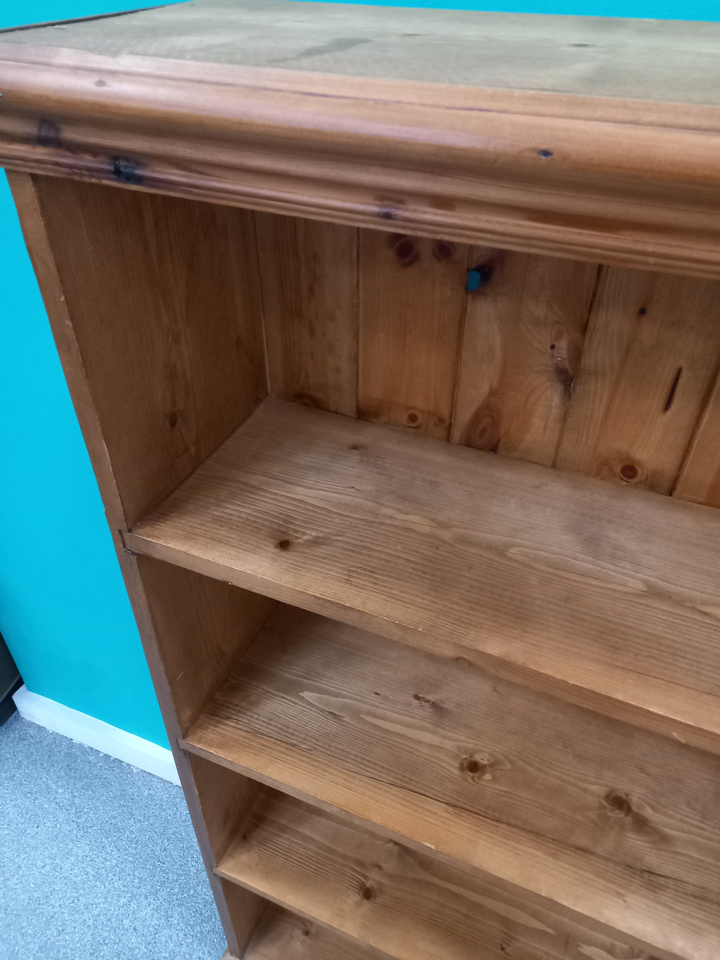 Wood bookshelf (15092601)