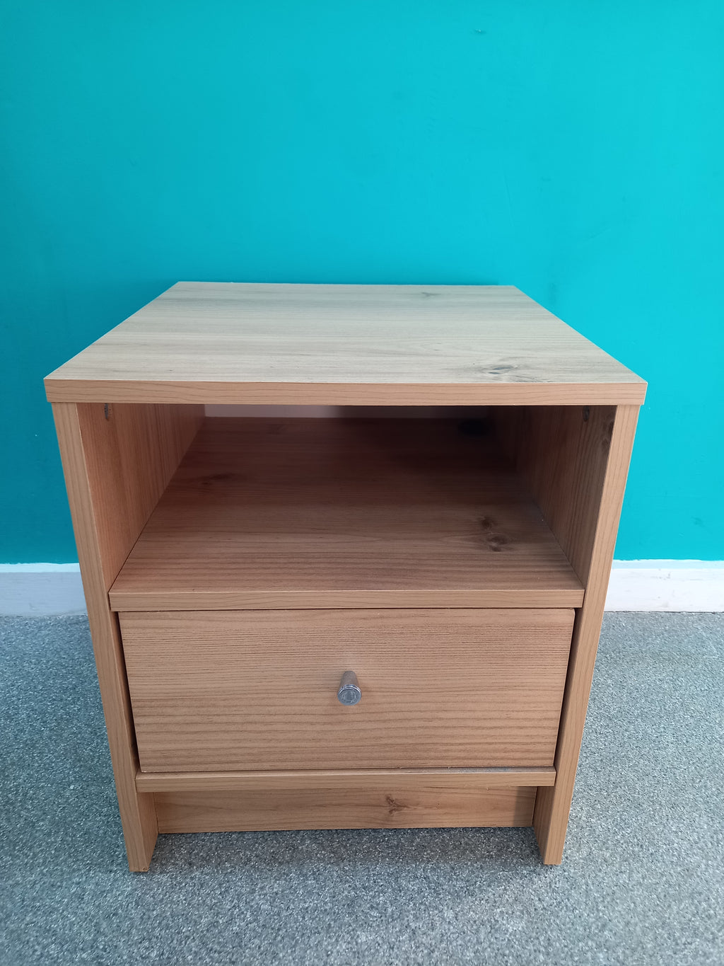 Bedside Tables (19102601)