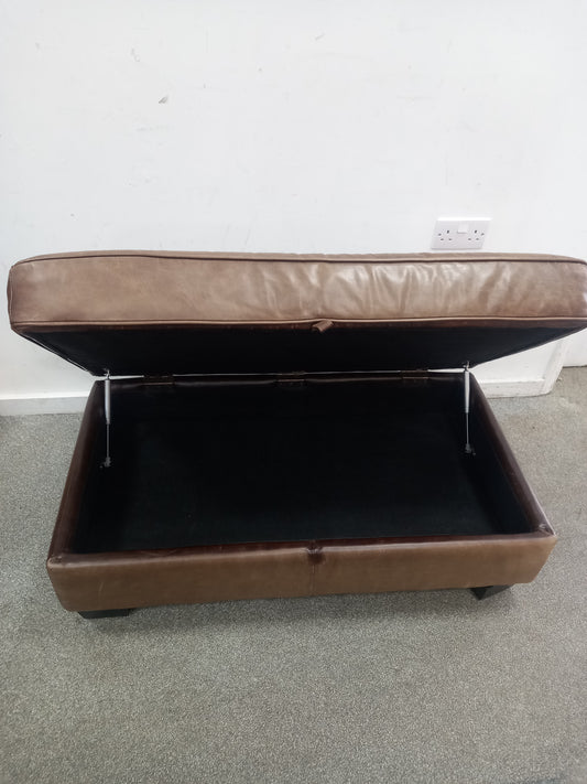 Leather Ottoman (061005)
