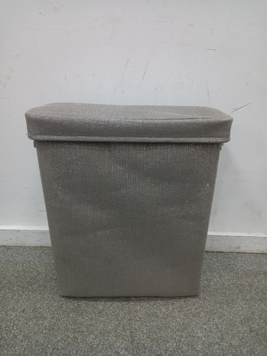 Laundry Hamper (17112502)
