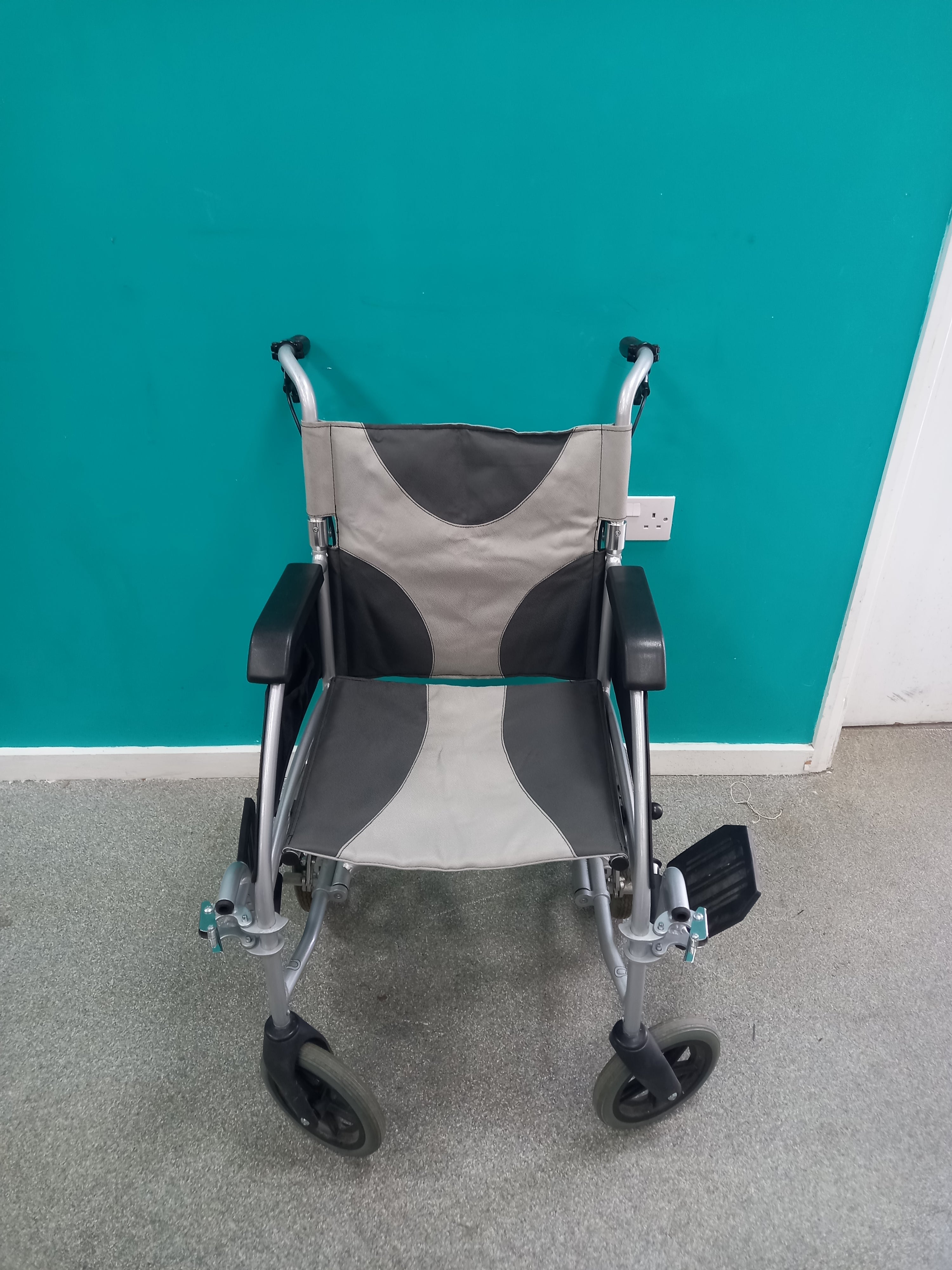 Wheelchair (10072601)