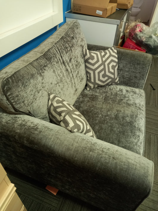 Snug Sofa(260901)
