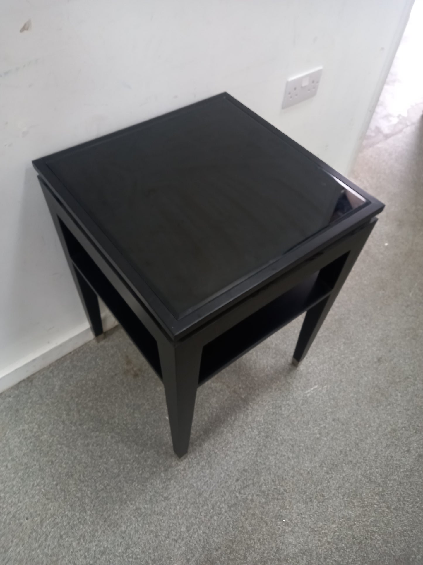 Side Table With Draws (210803)