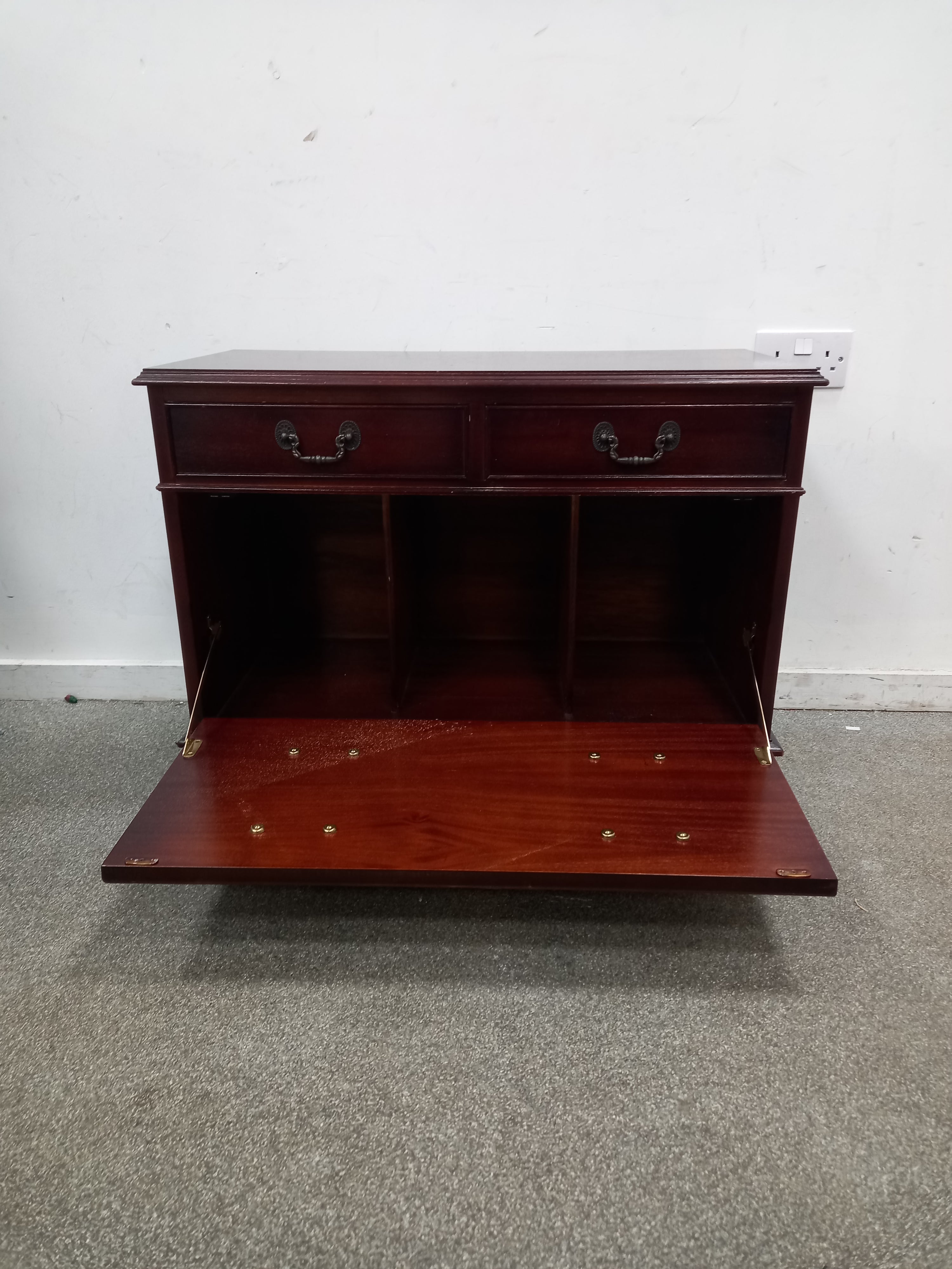 Record Cabinet (27012602) ga3620