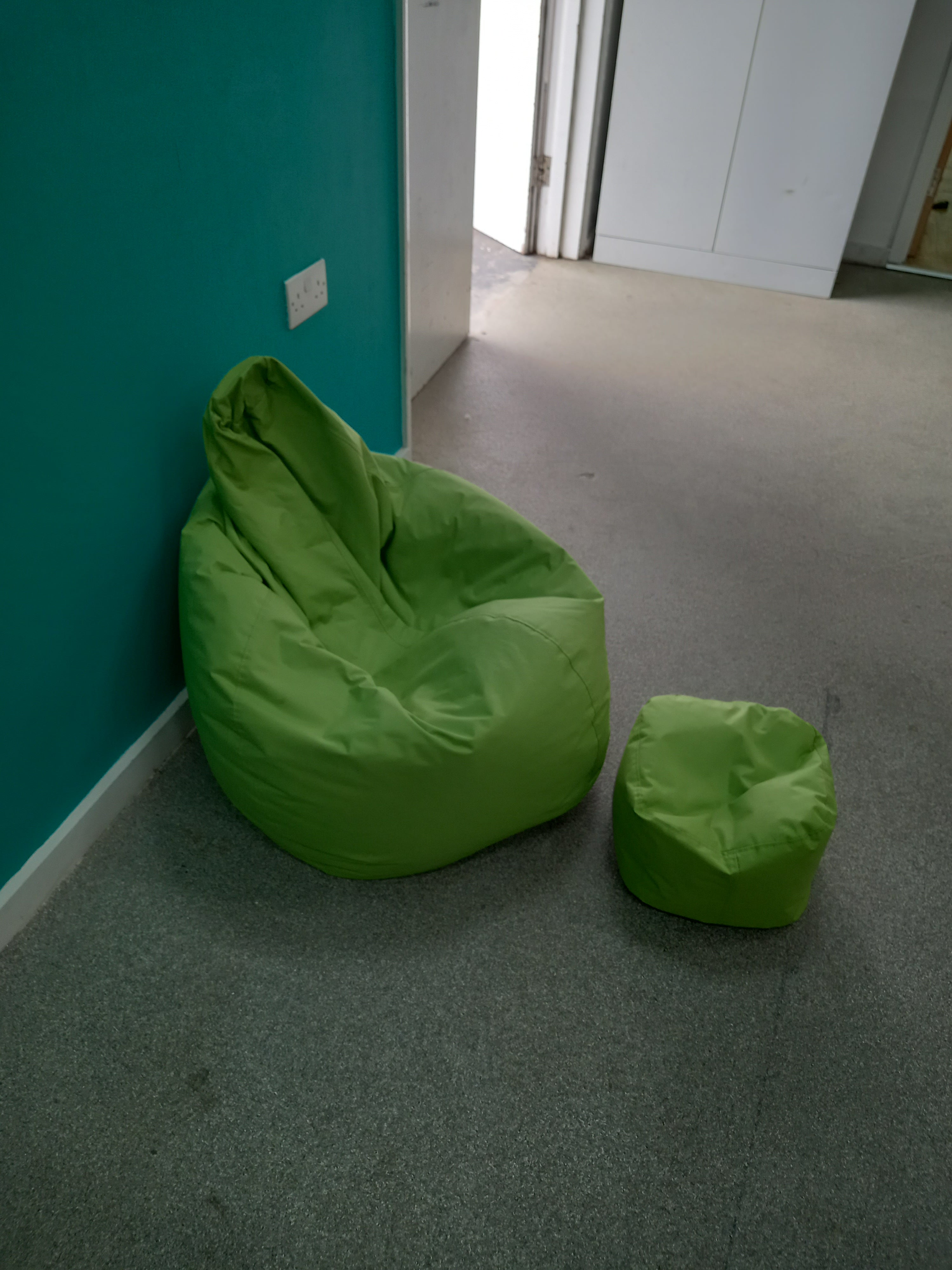 Beanbag with beanbag stool (24072602)