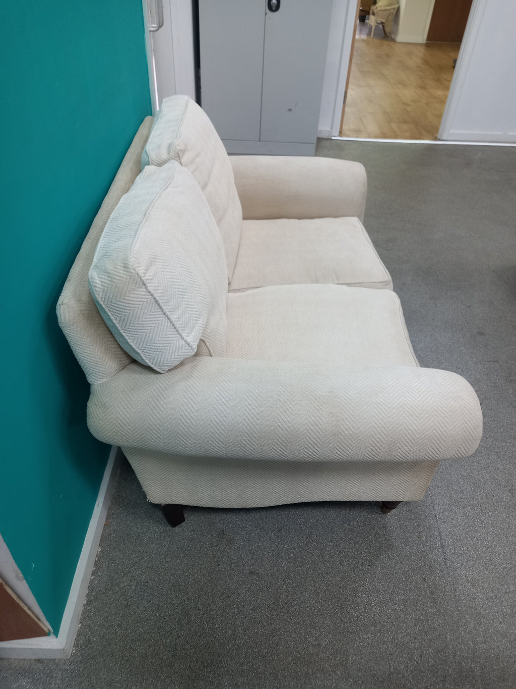 Sofa (04082604)+