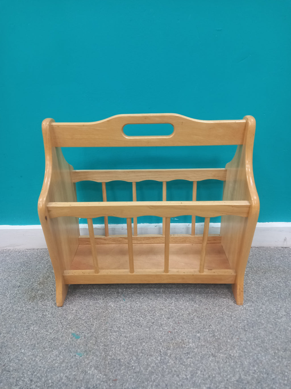 Magazine Rack (01062605)