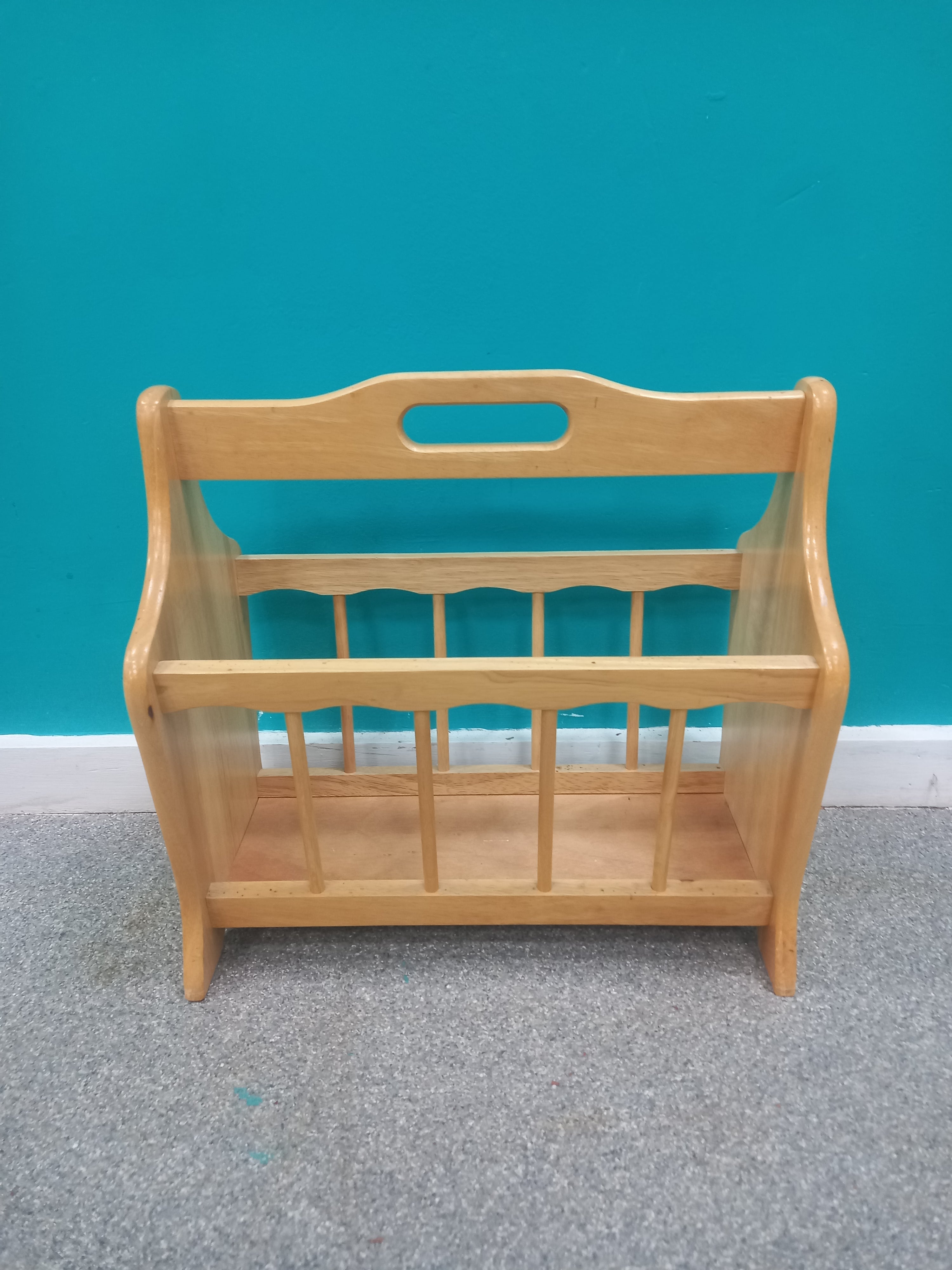 Magazine Rack (01062605)