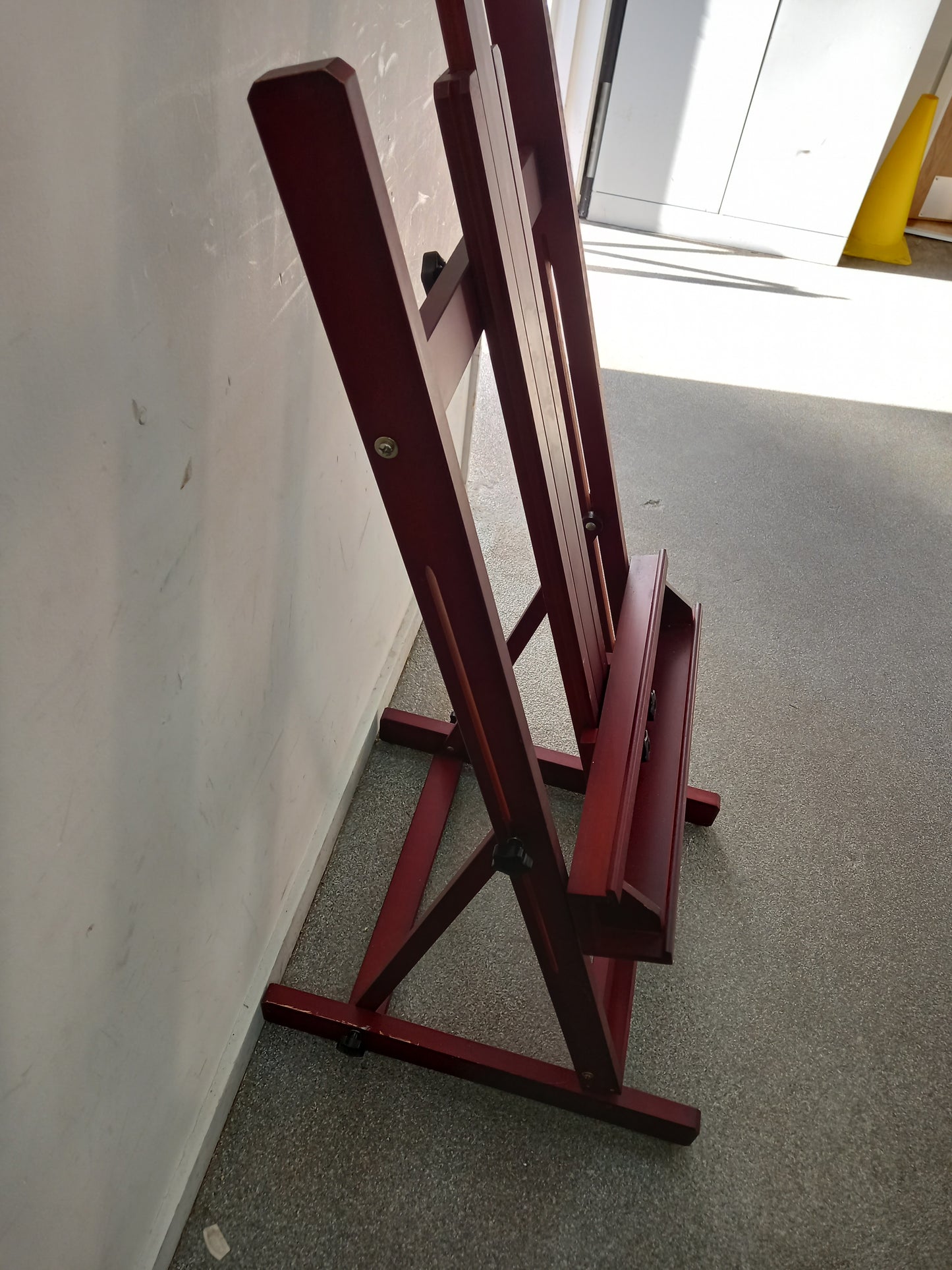 Painting Easel (091004)site c