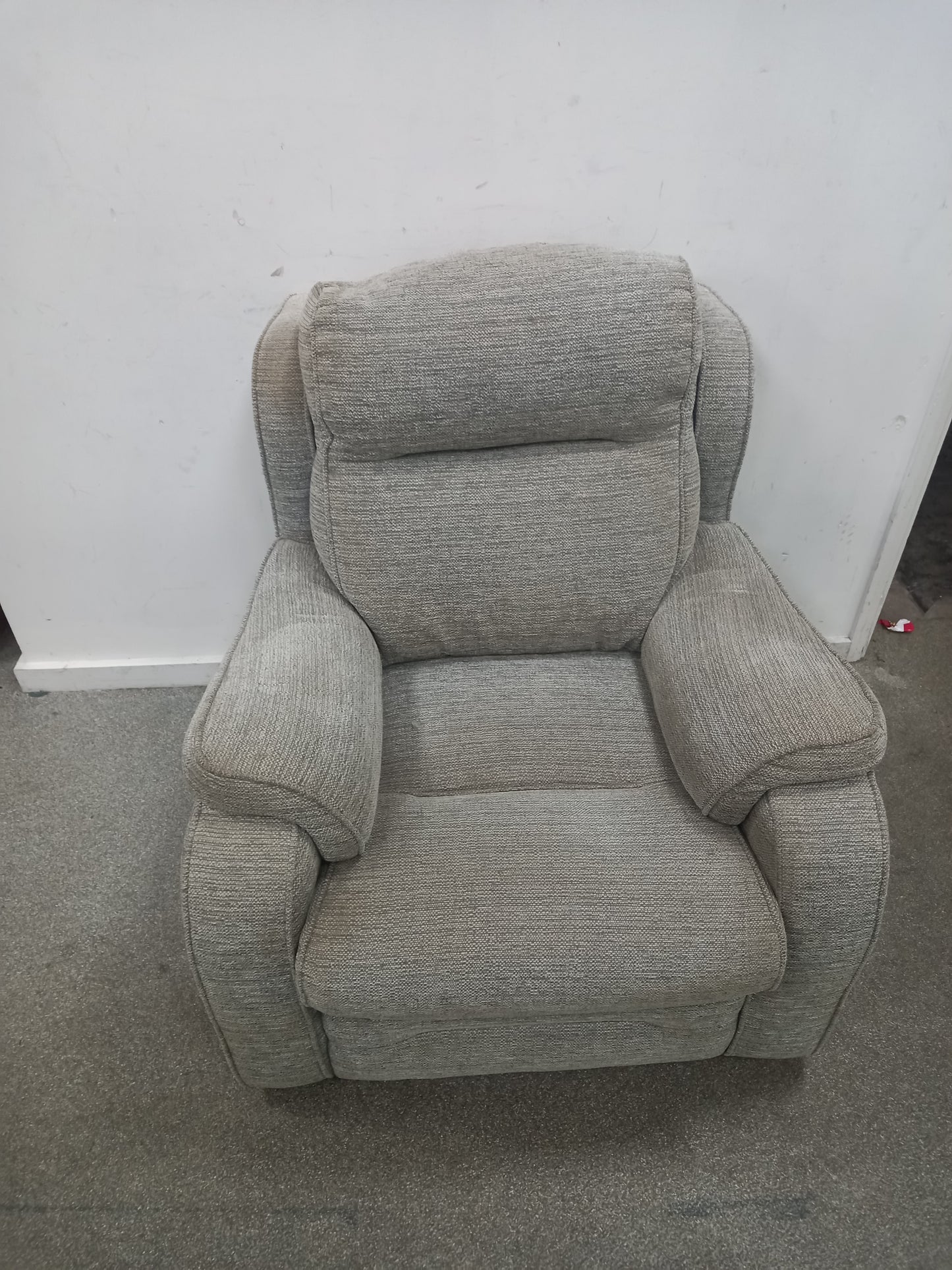 Armchair (260904)