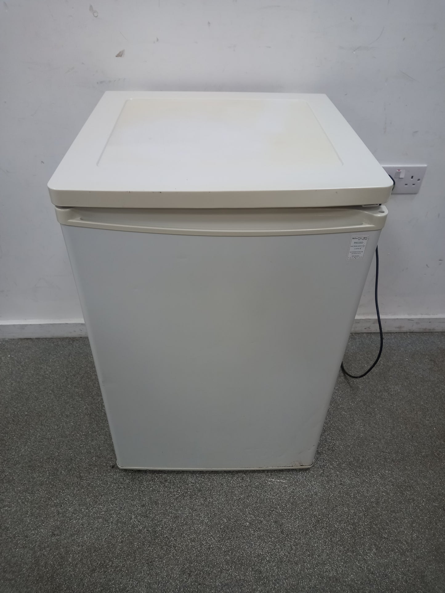 Garage Fridge (08122502)