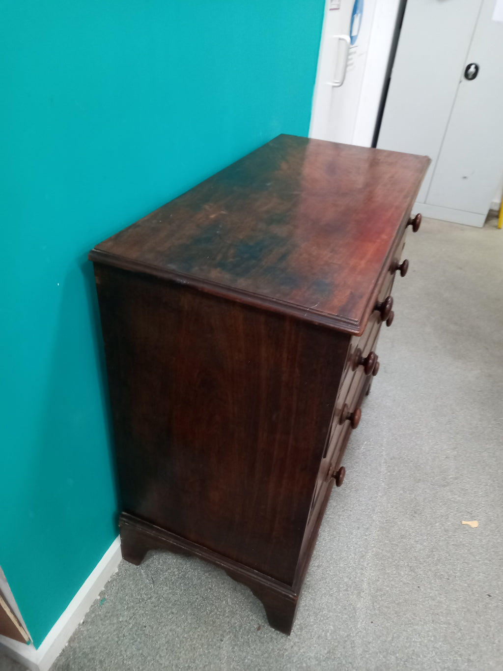 Chest Of Drawers (18052602)
