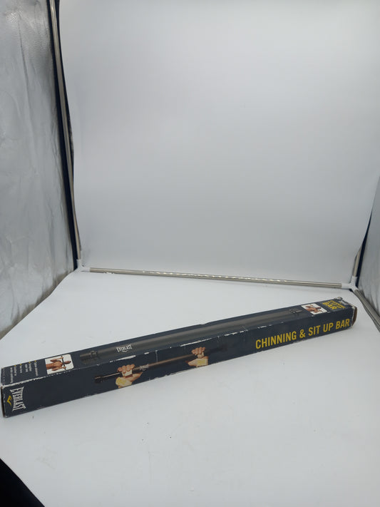 Everlast pull up bar (M)