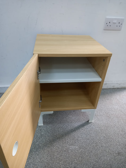 Bedside Table (260802)