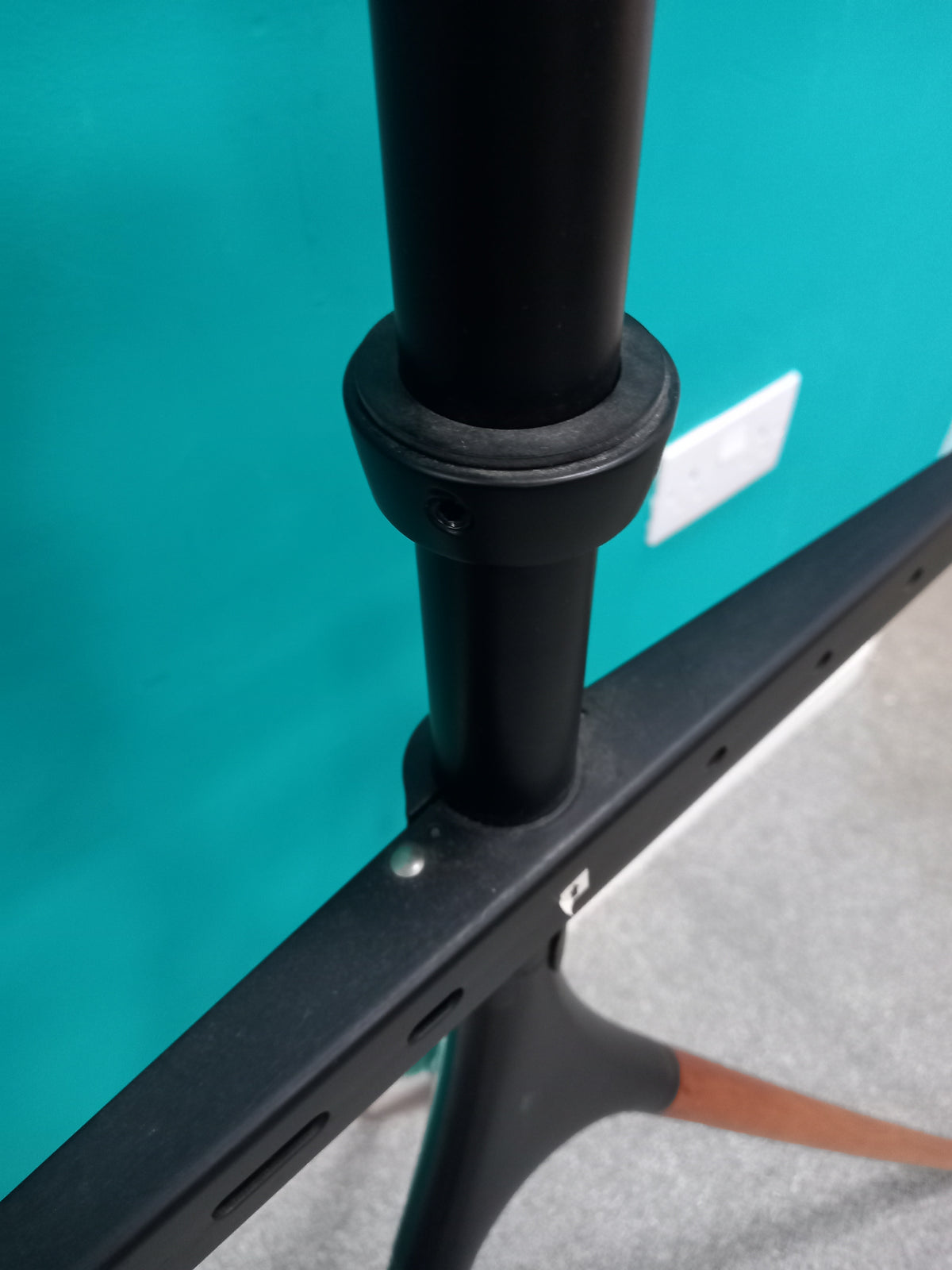 TV Mount Tripod (30092607)