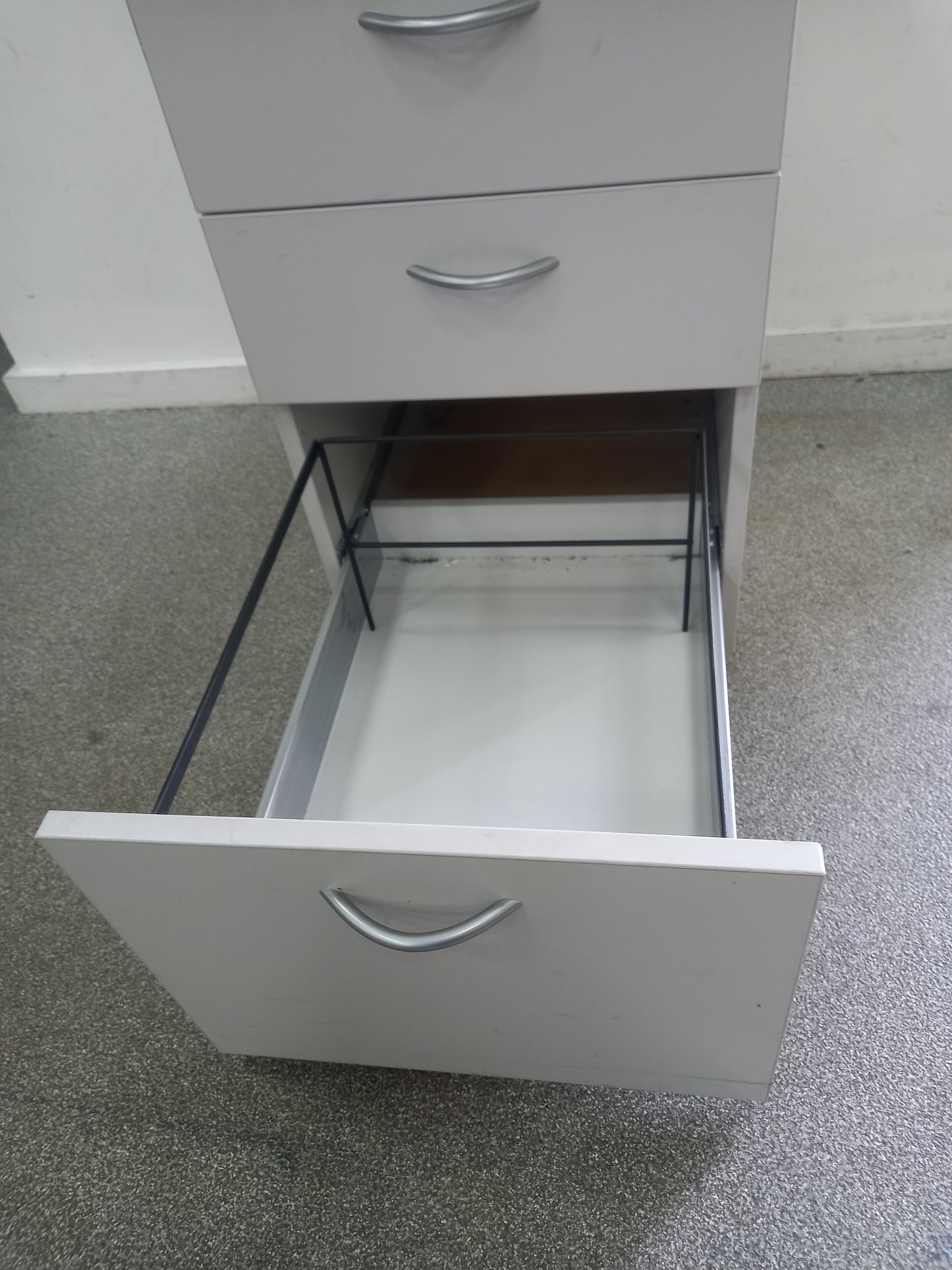 Filling Cabinet (080804)