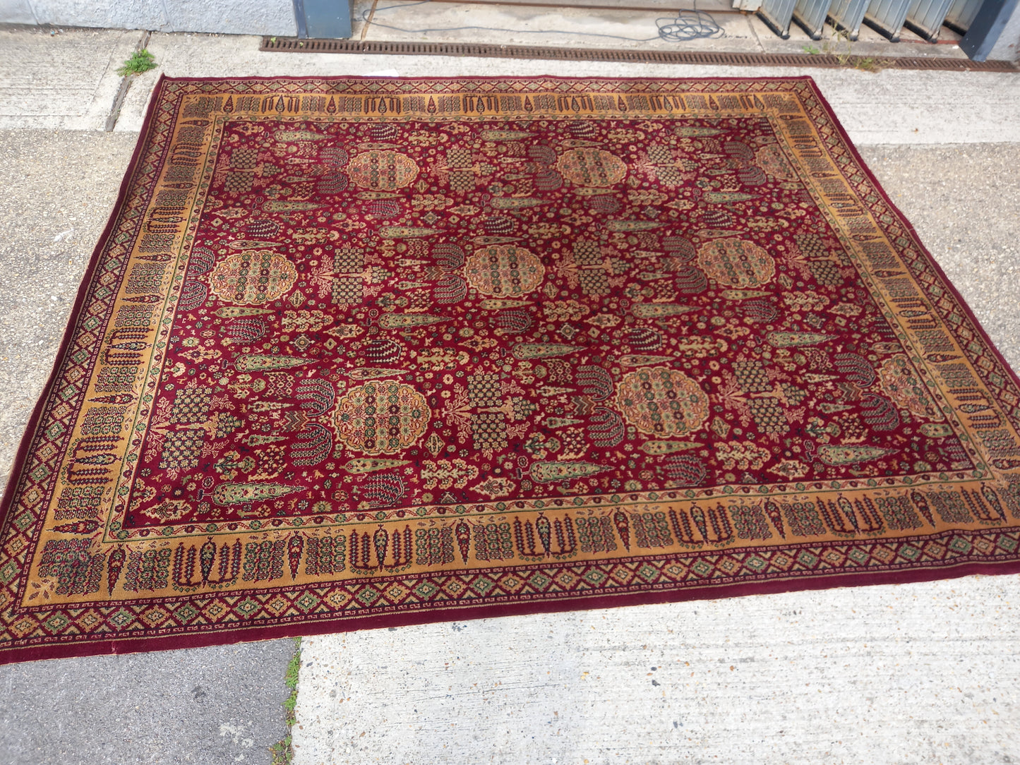 Rug (200804)
