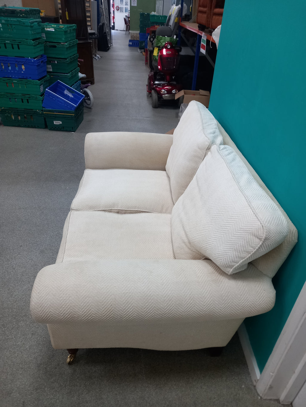 Sofa (04082604)+