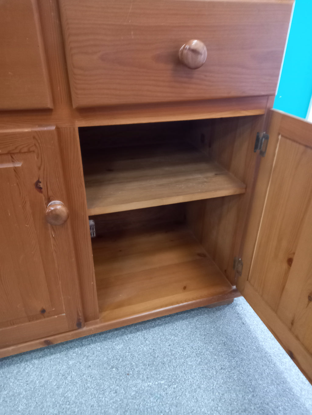 Pine Sideboard Cabinet (10082602)
