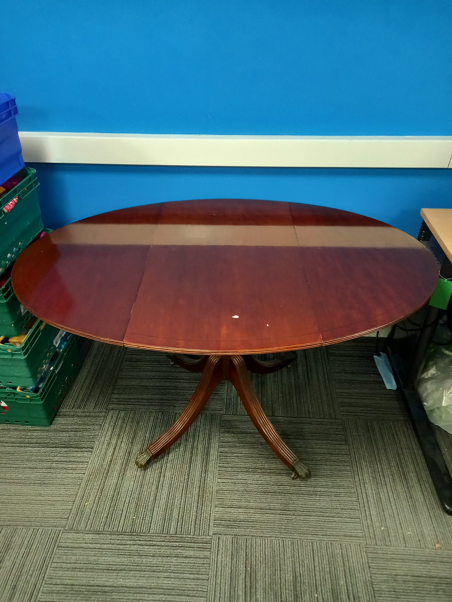 Dropleaf Table (30102512) site B