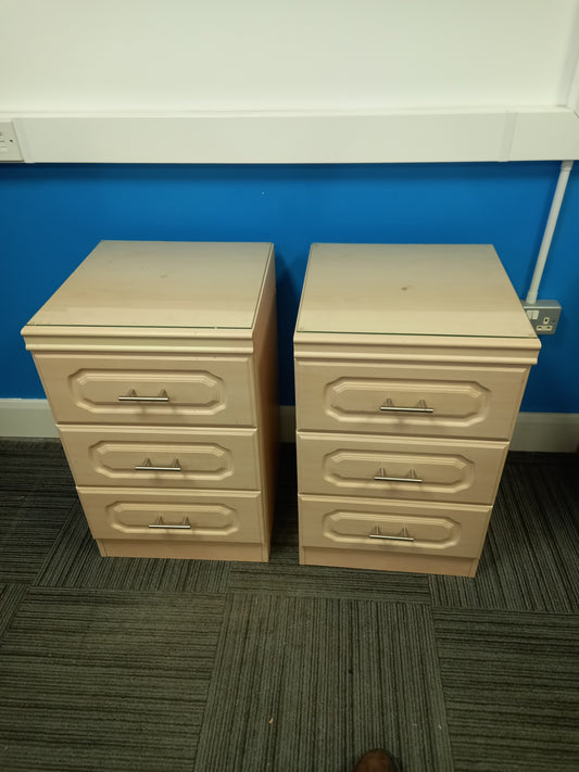 Bedside Tables (300910)site B