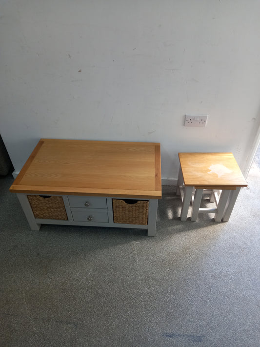 Coffee table with Nest of tables 190906