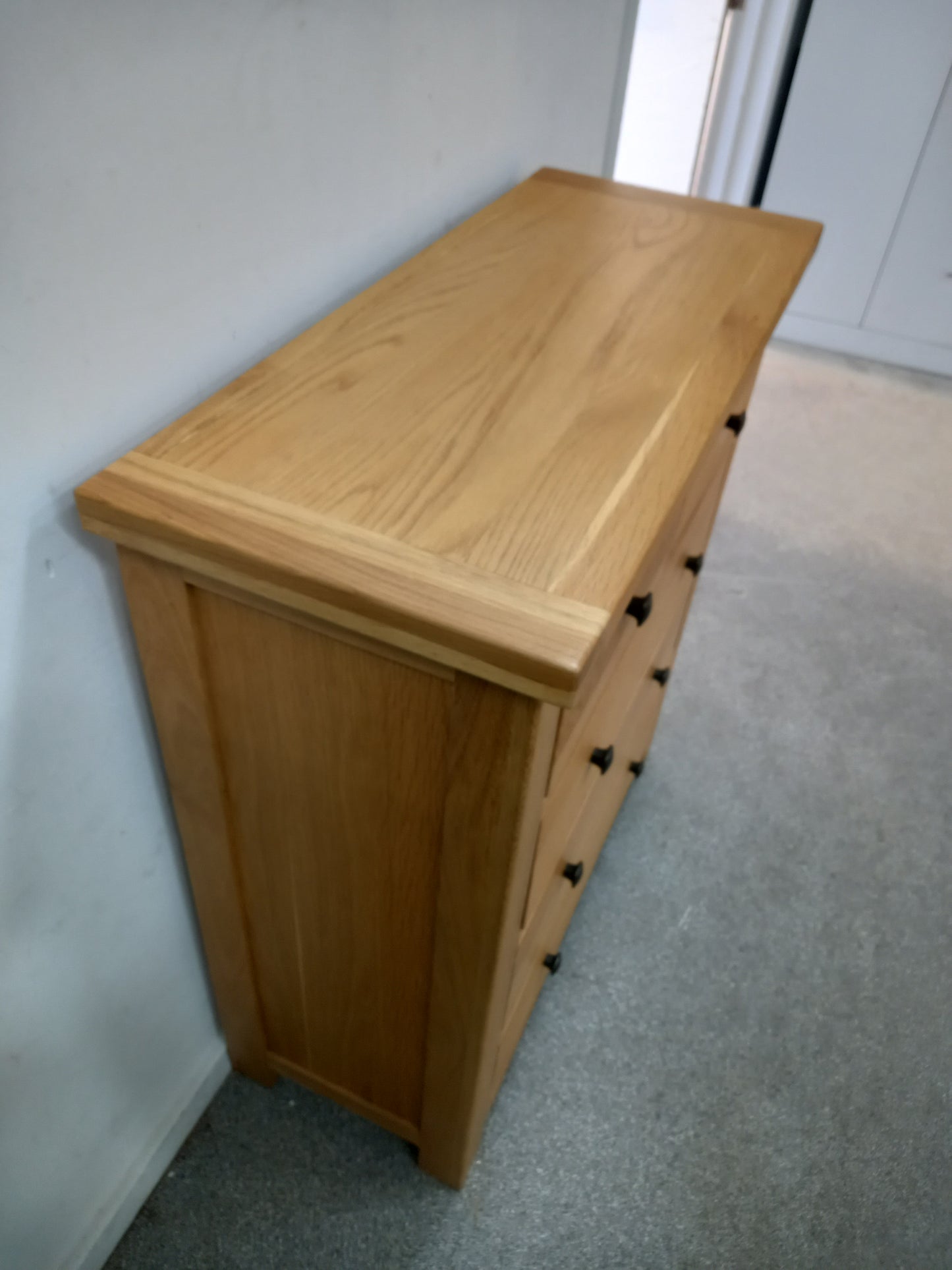 Chest Of Drawers (04112509)