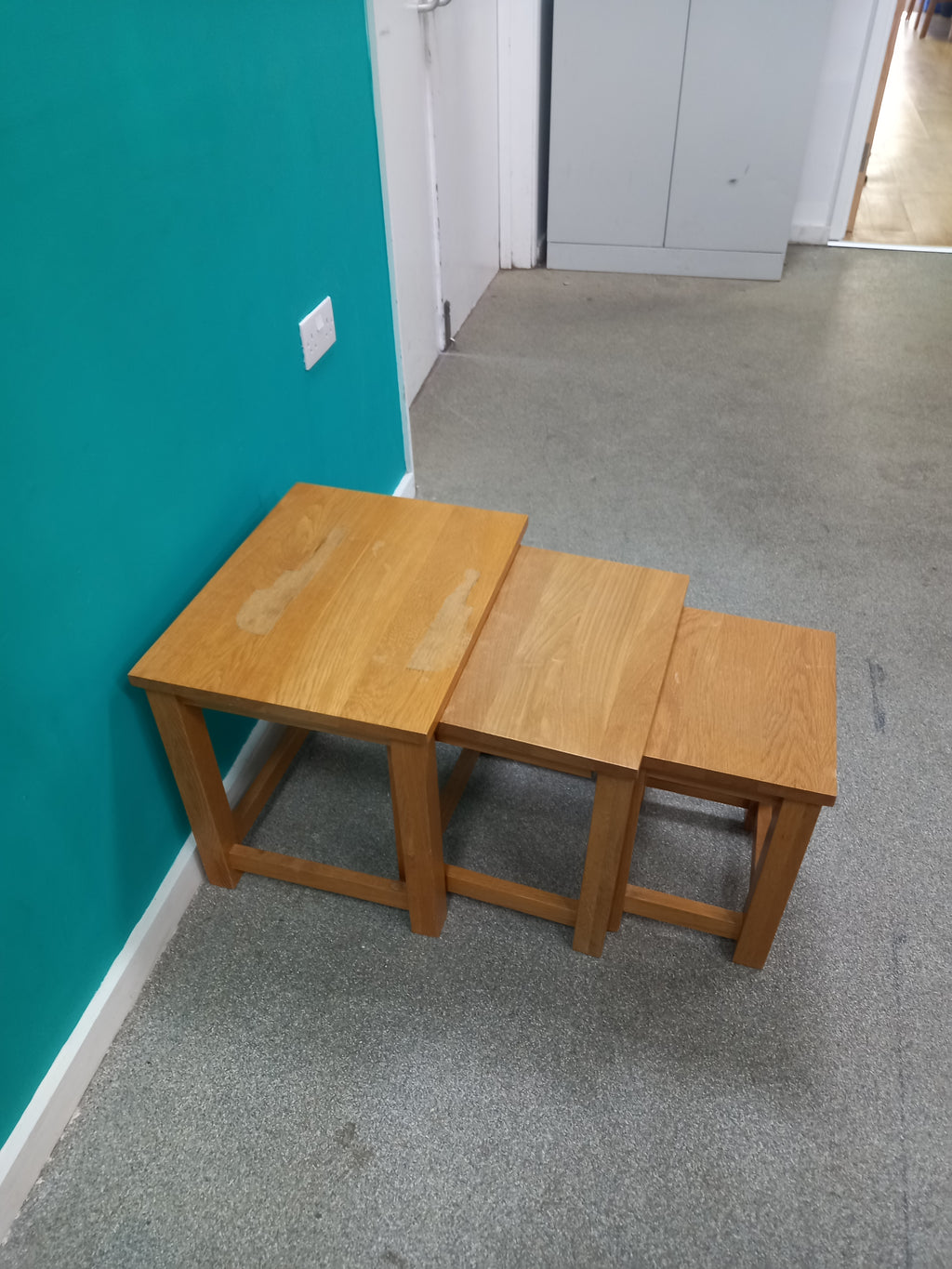 Solid Wood Nest of Tables (29072602)