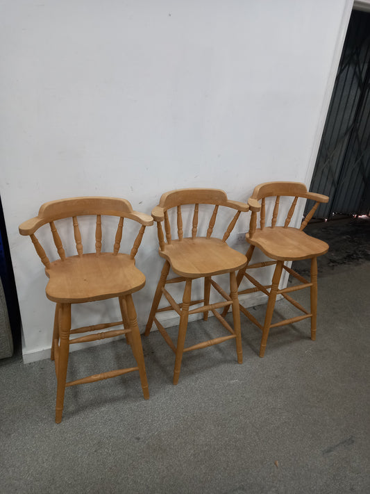 3 Bar Stools (140805)