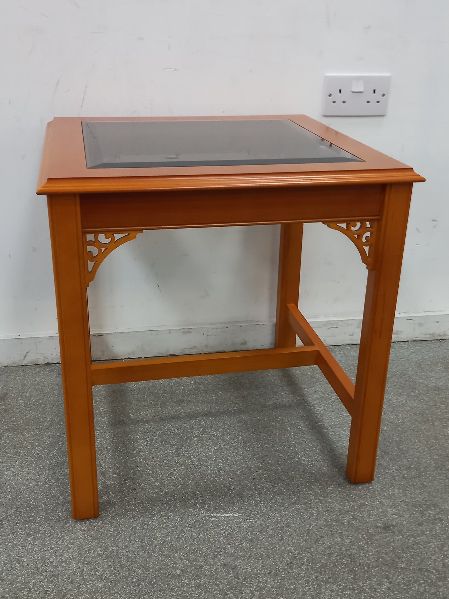 Glass Top Coffee Table (050803)