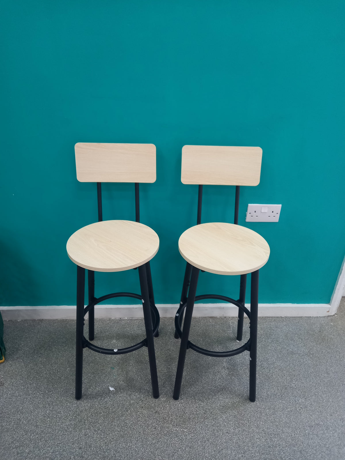 Bar Stools (25092601)