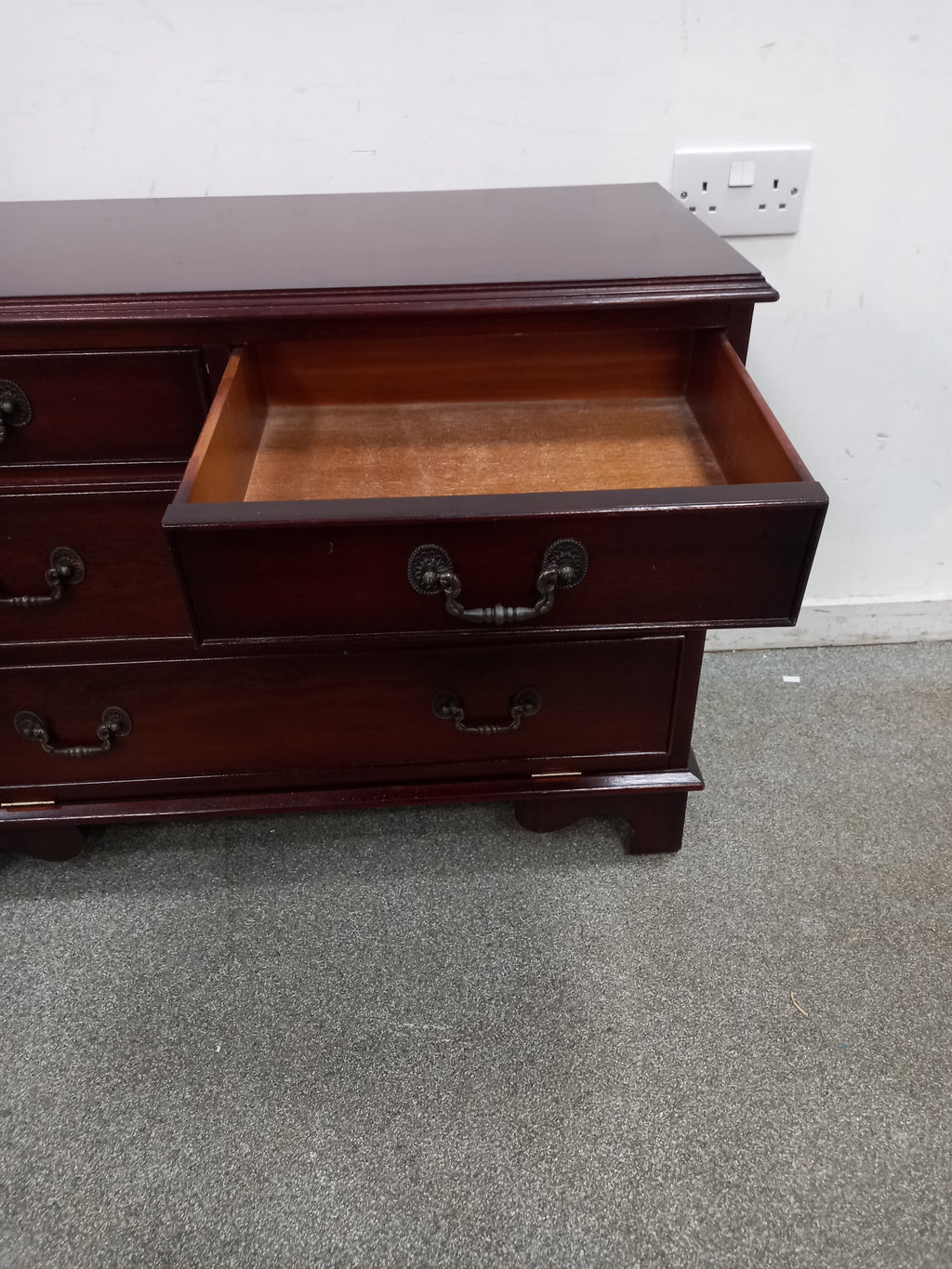 Record Cabinet (27012602) ga3620