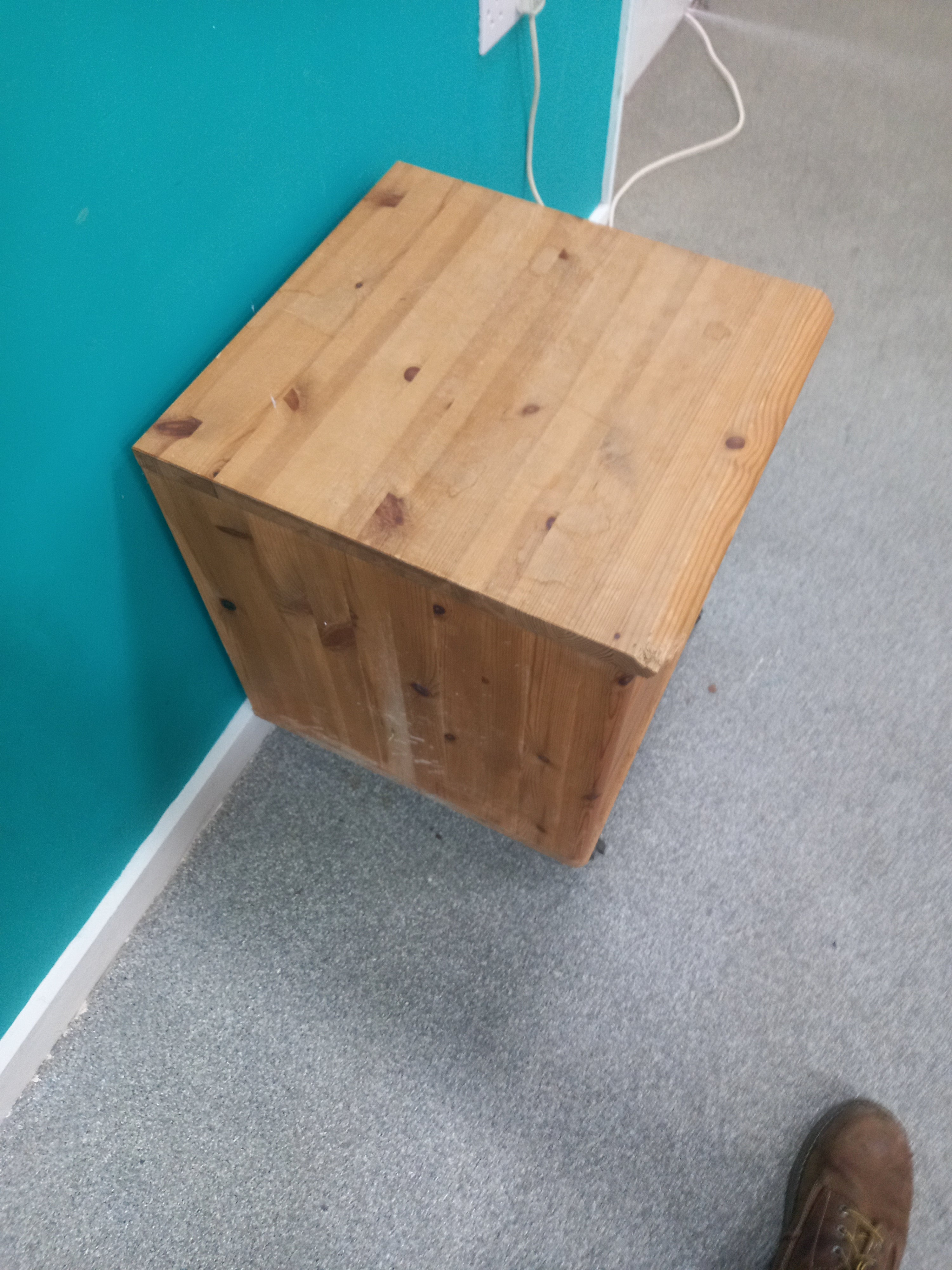 Small Filing Cabinet (25062604) ga3995