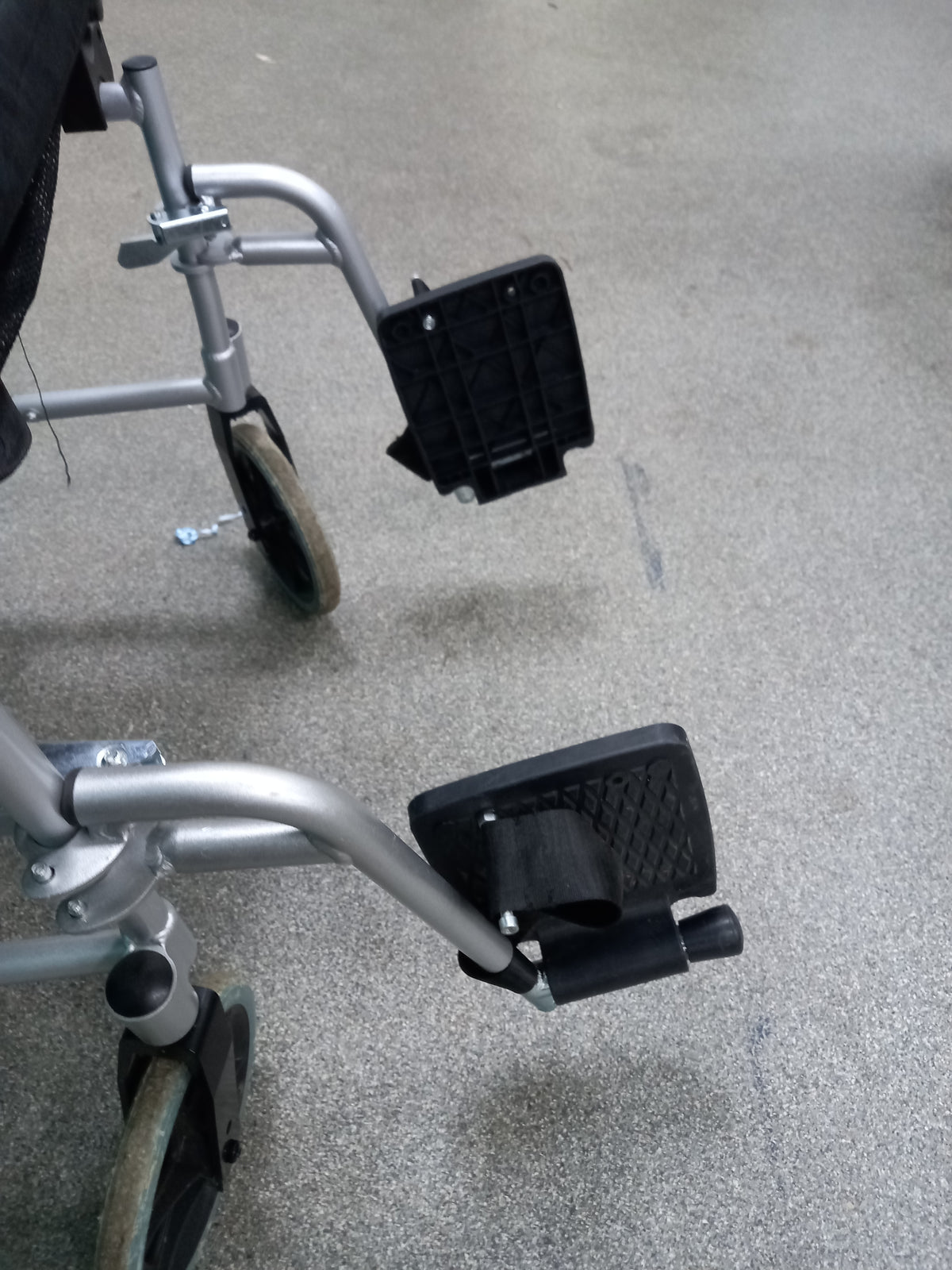 EliteCare wheelchair (04092610