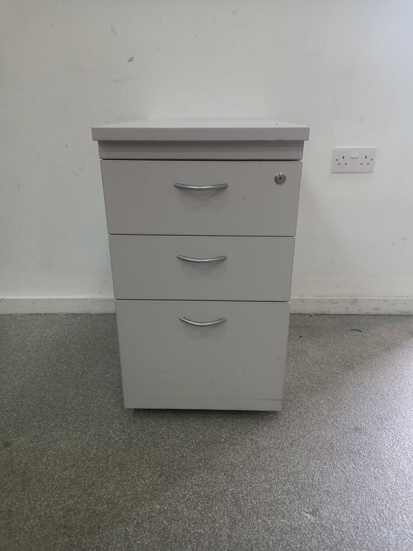 Filling Cabinet (080804)